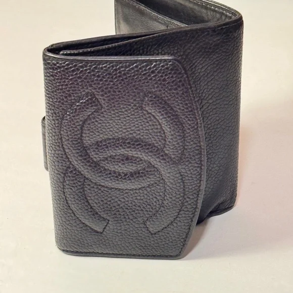 CHANEL Caviar Skin Black Leather Wallet - Picture 11 of 14